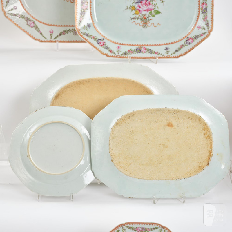 An extensive famille rose dinner service, - 图10